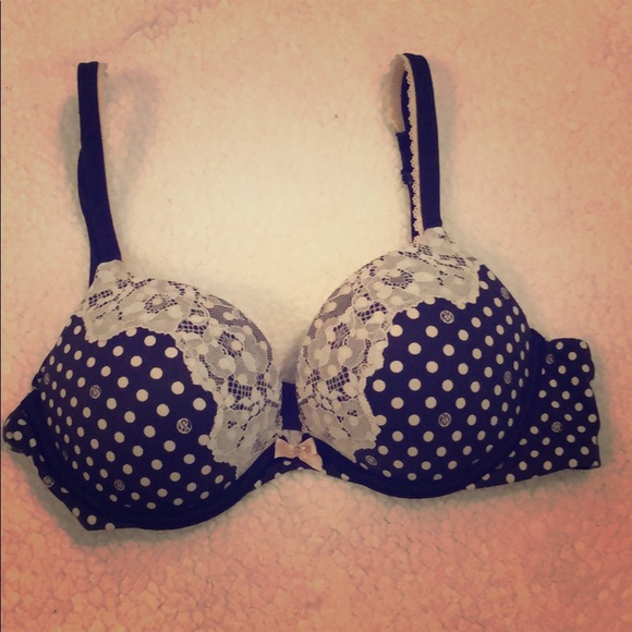 Body by Victoria push up bra! - Picture 1 of 5